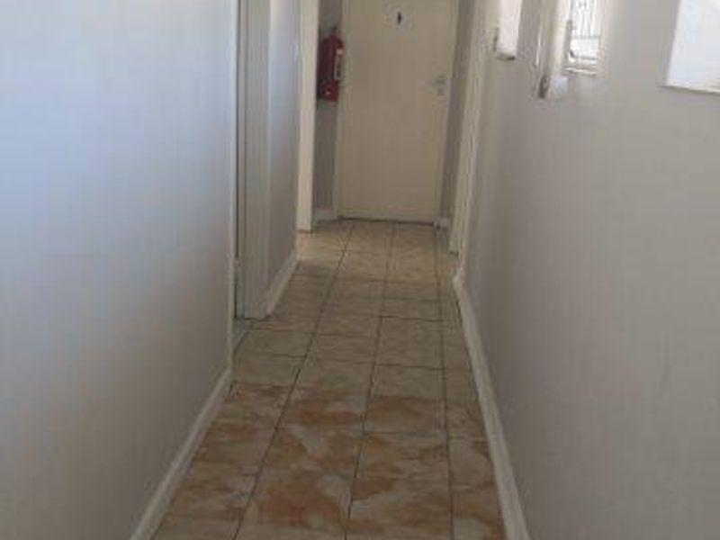 PRIME OFFICE SPACE TO LET- CBD - Photo 10