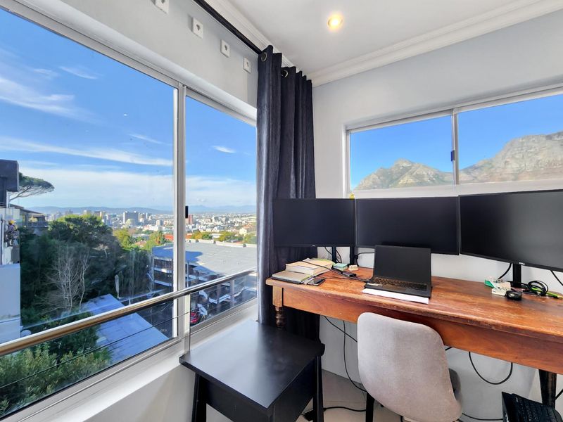 Charming Studio Apartment with Breathtaking Views in Tamboerskloof - Photo 5