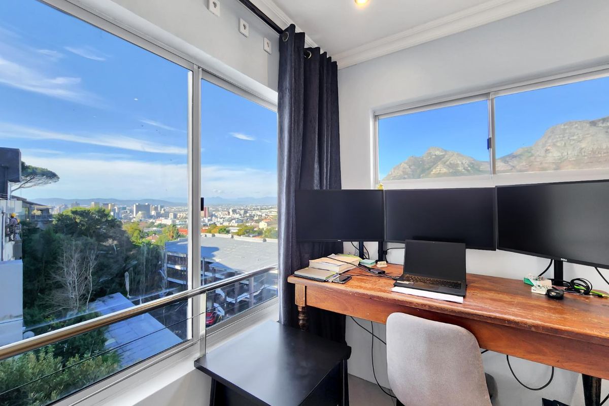 Charming Studio Apartment with Breathtaking Views in Tamboerskloof - Photo 5