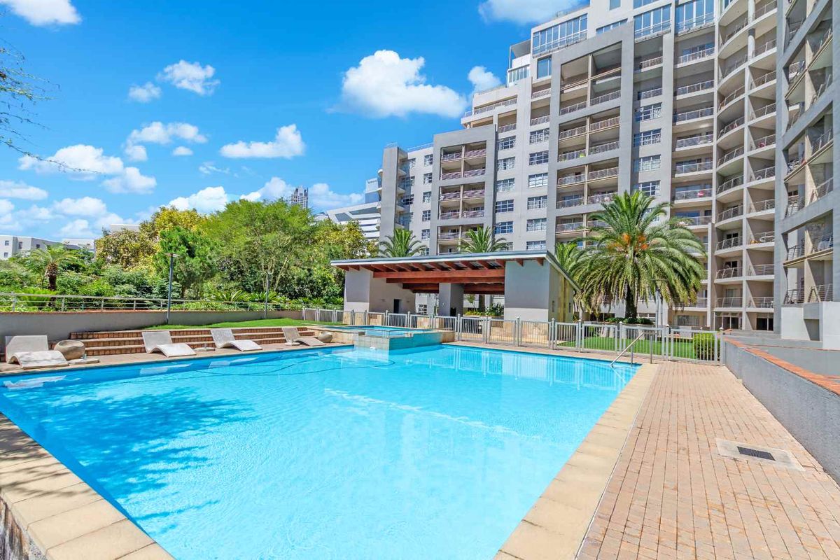 3 BEDROOM TWO-STOREY APARTMENT FOR SALE IN SANDHURST TOWERS - Photo 3