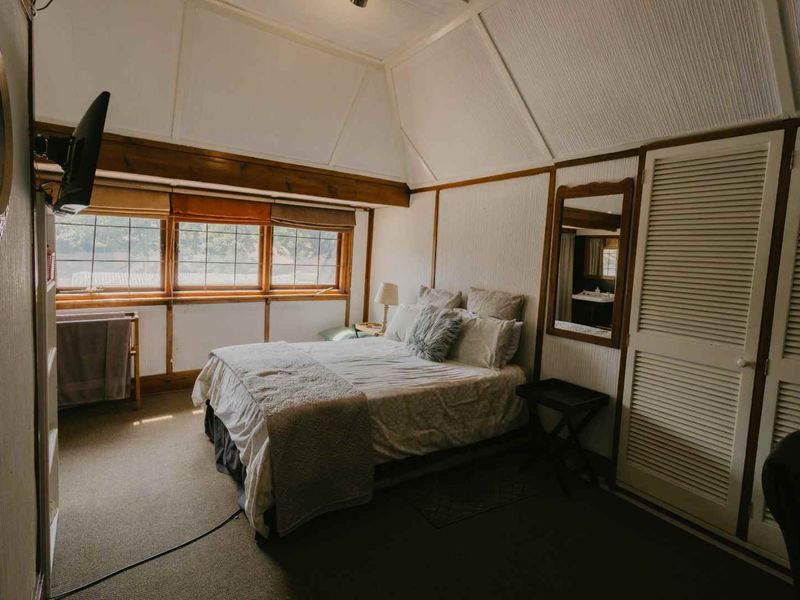 Secure Furnished Student Living in the Heart of Arcadia - Photo 8