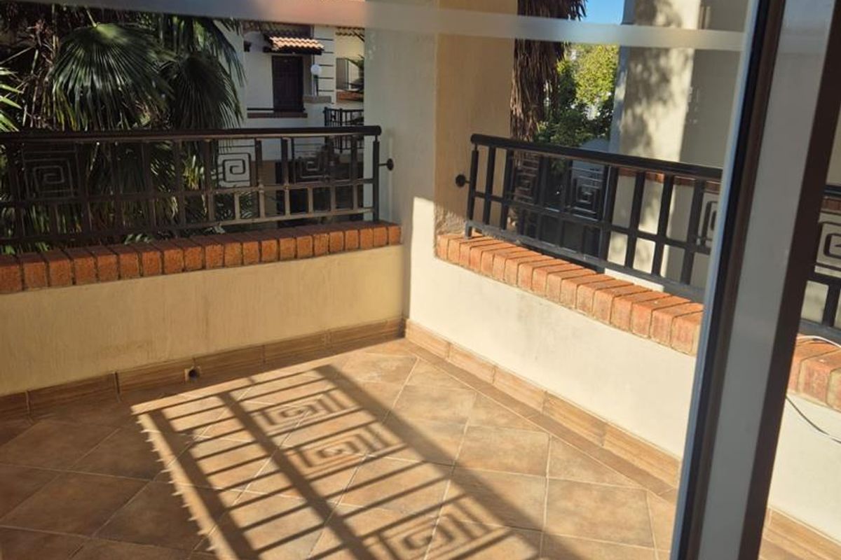 2 Bedrooms 2 Bathrooms and 2 Garages - Photo 5