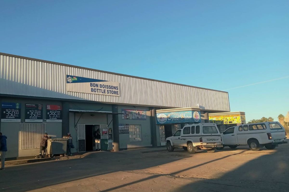 Commercial Property with Huge Potential & Strong Rental Income – Kakamas - Photo 5