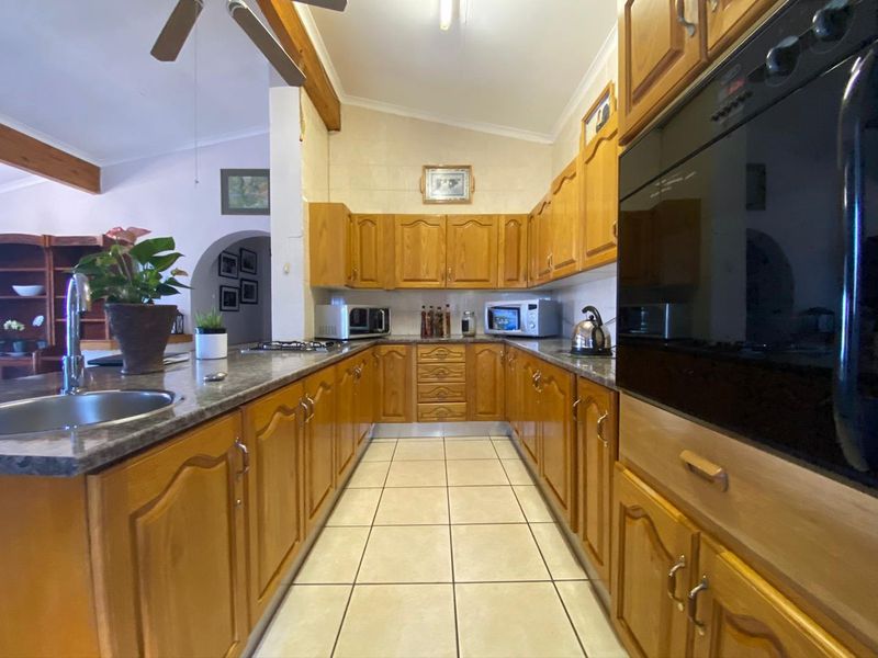 Country living with a passive income source ! - Photo 6