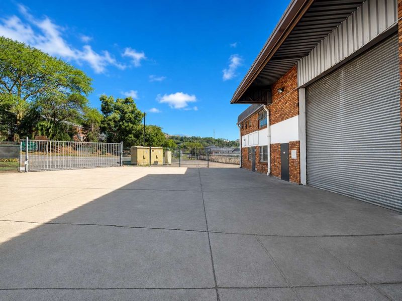 Versatile Warehouse / Industrial Unit to Let, Westmead - Photo 5
