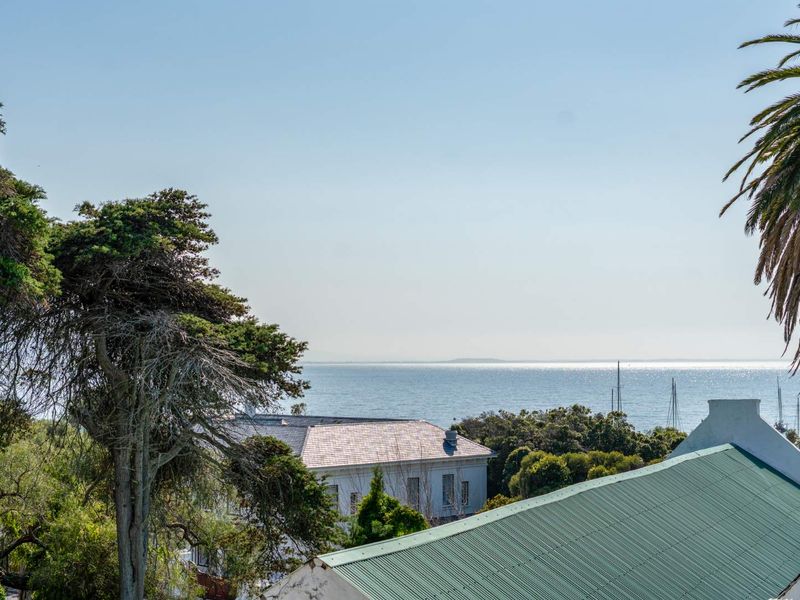 Fully Furnished 2-Bedroom Apartment – Marina Views, Simon’s Town - Photo 4
