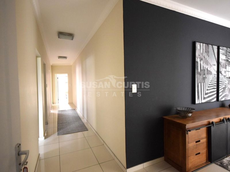 4 BEDROOM HOUSE IN EXT 15, IS FOR SALE - Photo 9