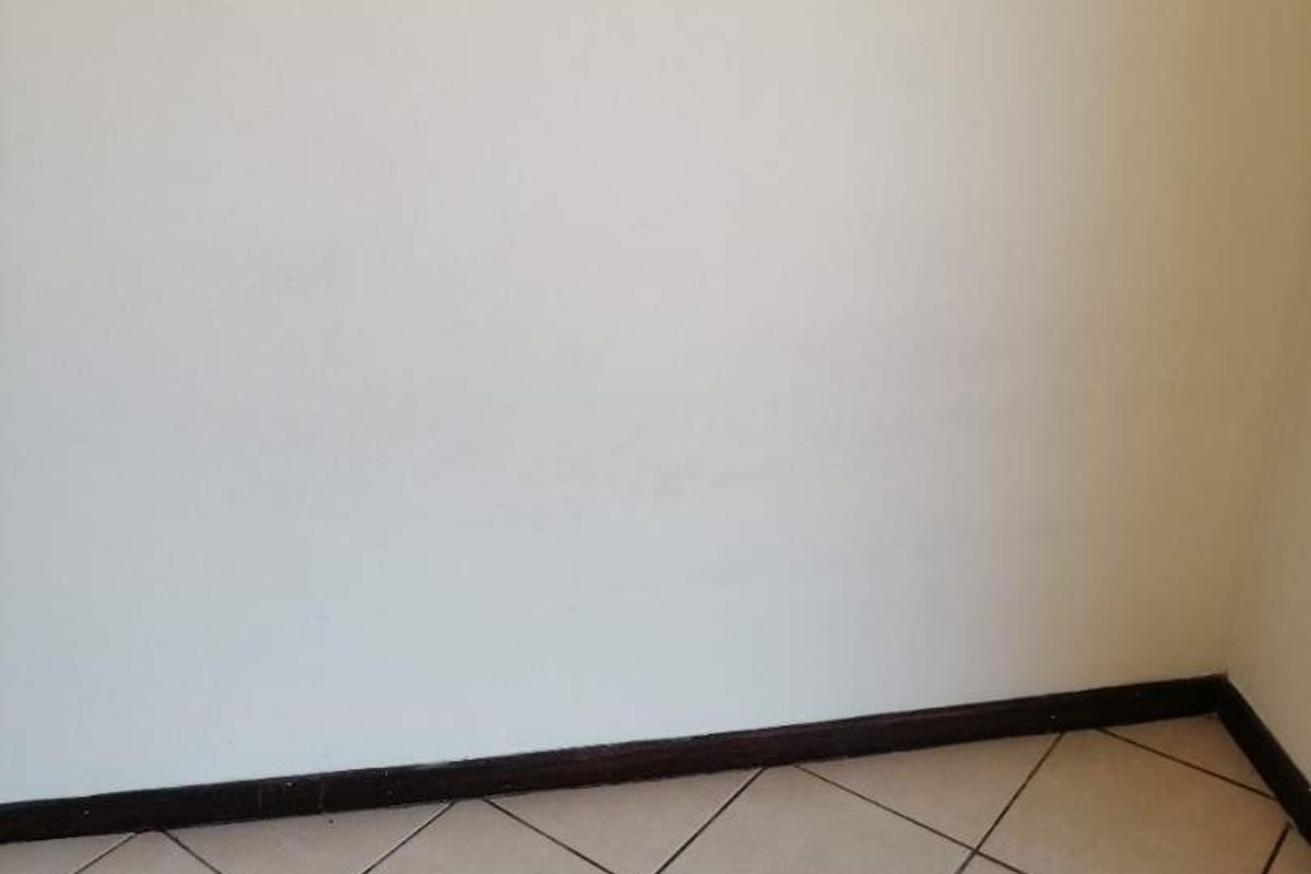 BACHELOR APARTMENT AVAILABLE IN WONDERPARK ESTATE,KAREN PARK : 1 AUGUST 2026 - Photo 4