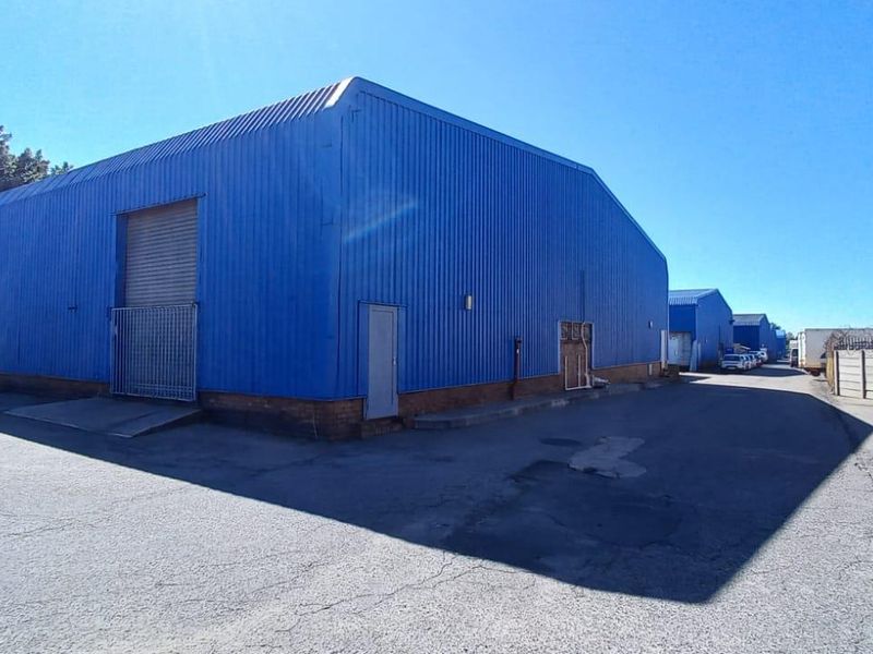 400 m2 Warehouse & Office Combo | 72 Raebor Rd - Photo 1