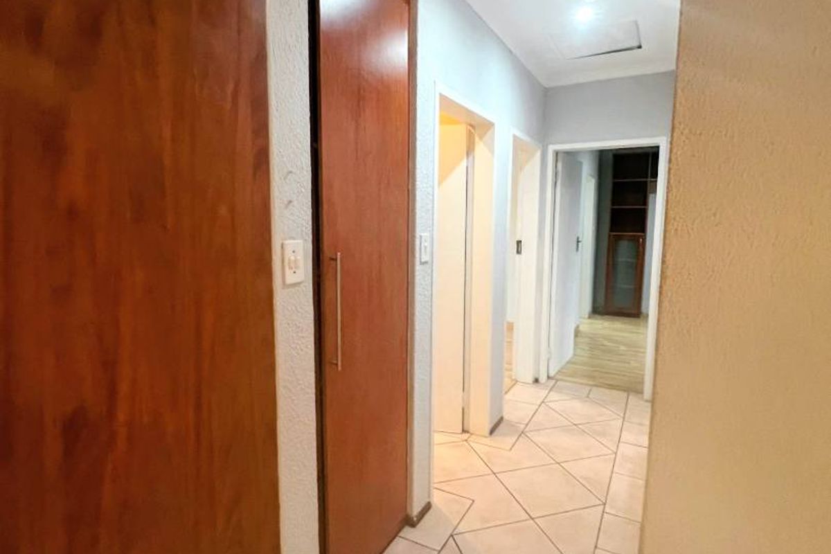 Bright Open-Plan Living Near Sandton CBD – Rent R12,000 - Photo 4