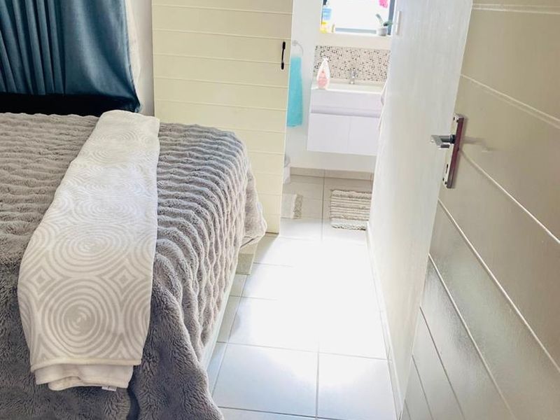 2 Bedroom House for Sale in Theresapark - Photo 9