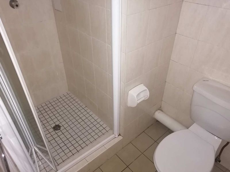 ROOM TO RENT FOR A FEMALE IN  Cum Laude - Photo 7