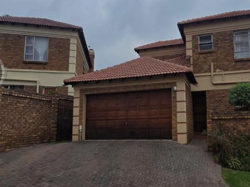 Double storey Cluster - Photo 5