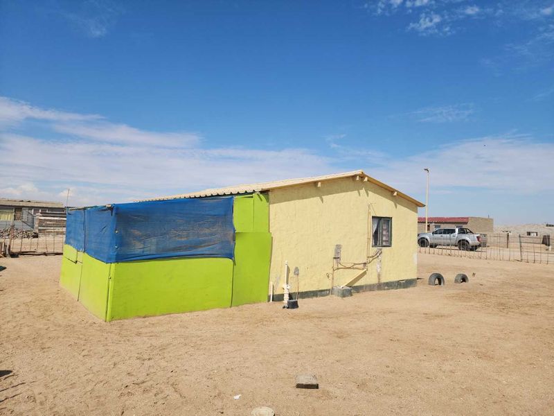 Corner plot property in Omdel, Henties Bay. - Photo 2