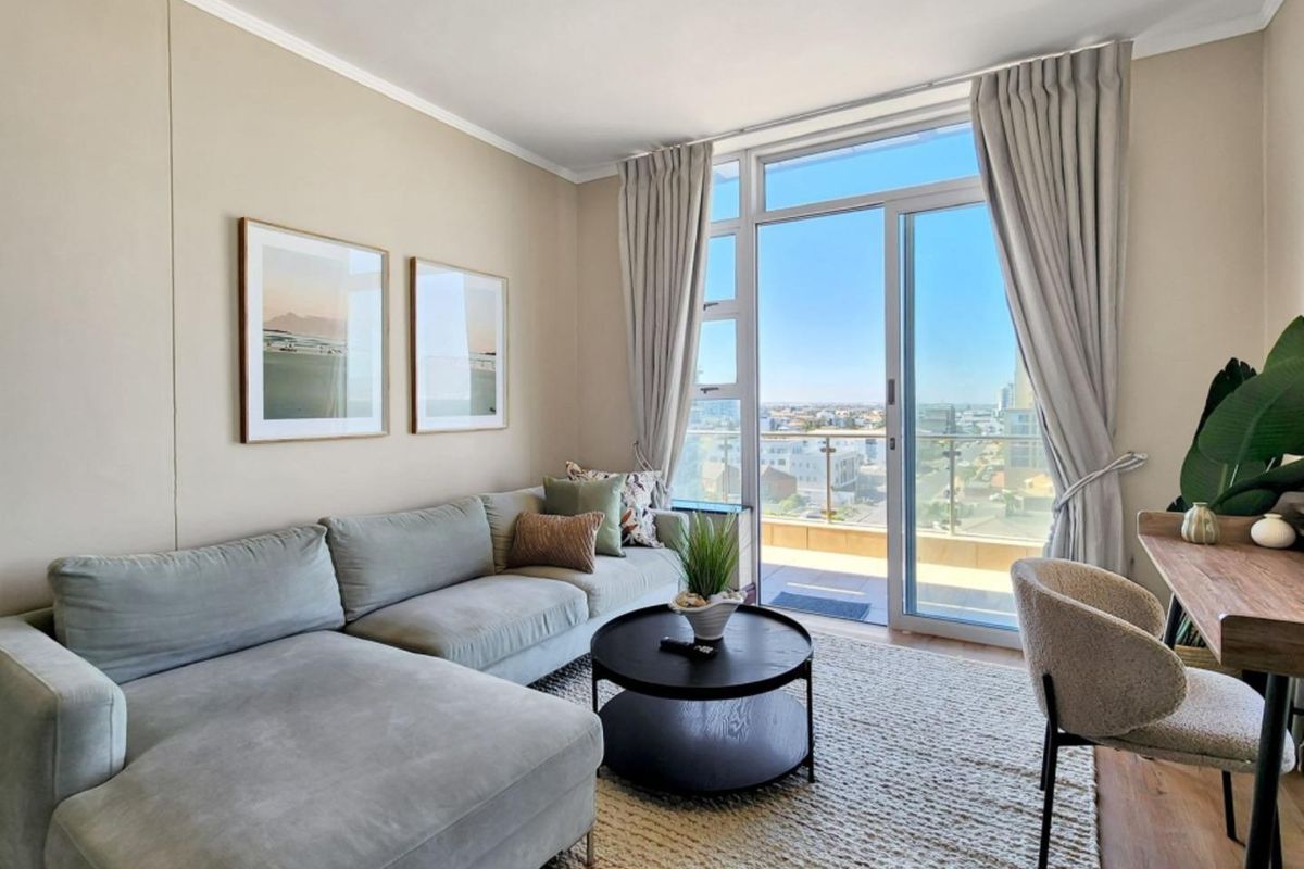 Luxury, Lifestyle & Yield—Fully Furnished Beachfront Elegance - Photo 2