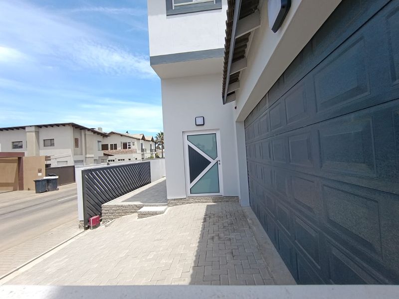 **Brand New Home for Sale in Waterfront, Swakopmund, Namibia 🏡** - Photo 3