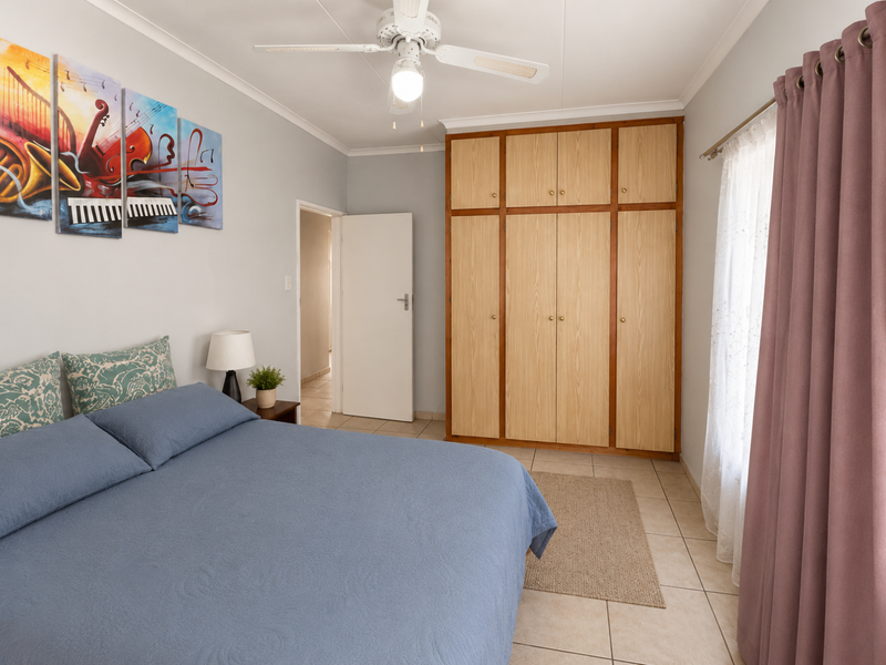 Eros family house for grabs!! - Photo 8
