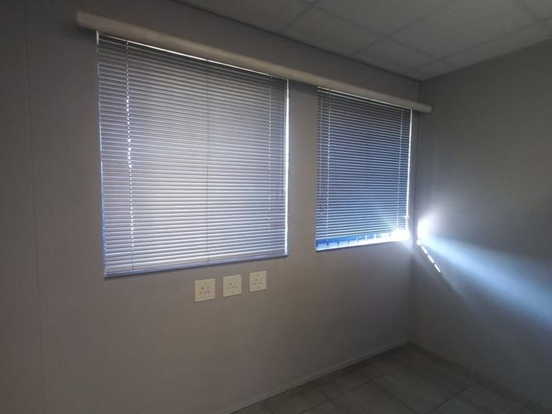Prime Commercial Office Space - Photo 6
