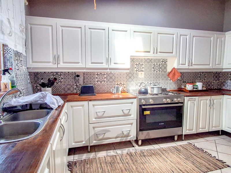 Versatile Home For Sale in Vineta, Swakopmund - Photo 5