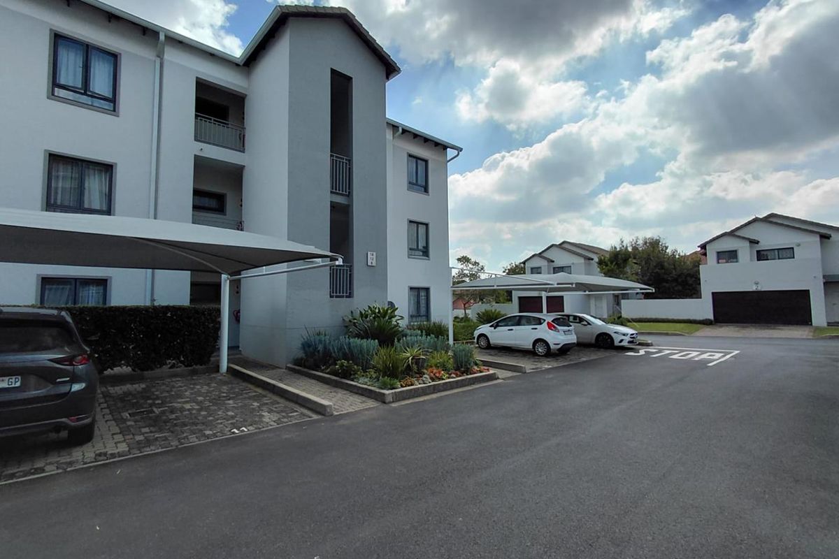 Modern 2-bedroom, 1 bathroom Apartment at Kengies Square - Photo 2