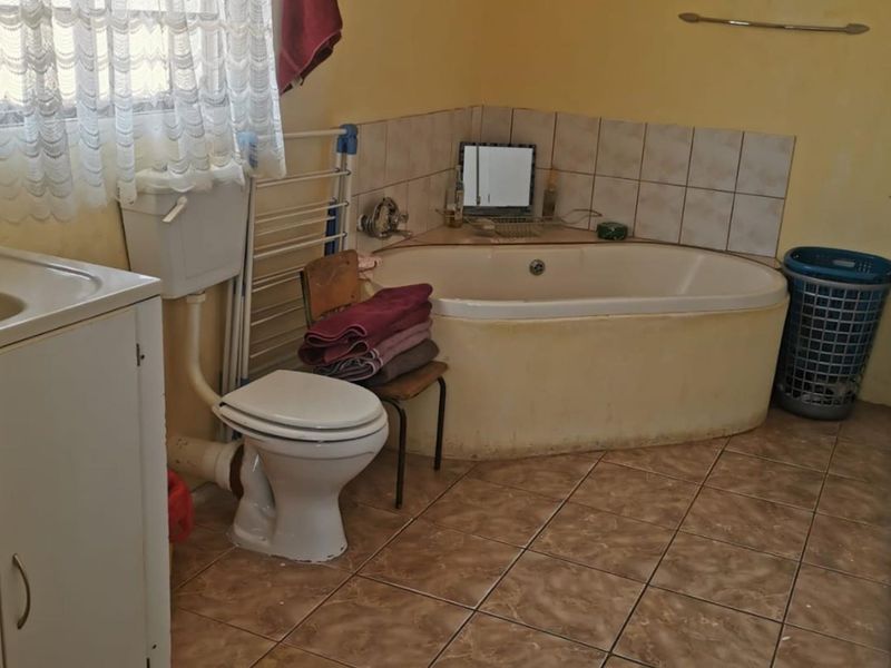 TIRED OF THE HUSSLE AND BUZZLE - BUSHVELD HAVEN - Photo 7