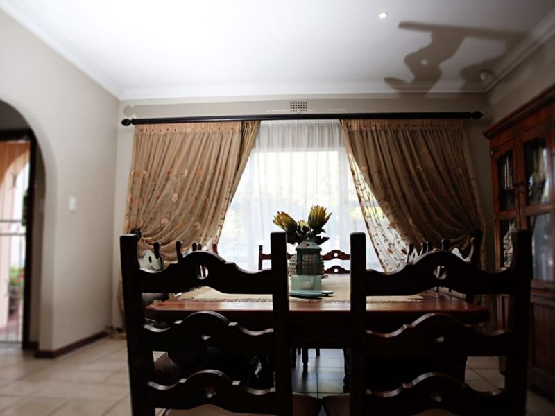 Excellent location -  A HOME for your family - Photo 4