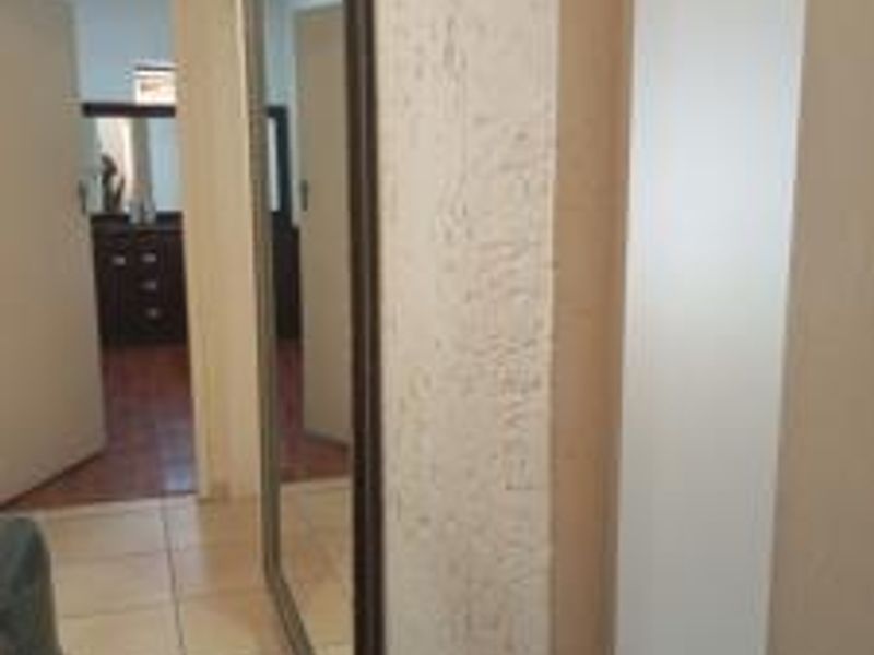 Ground Floor Apartment for Sale - Photo 8