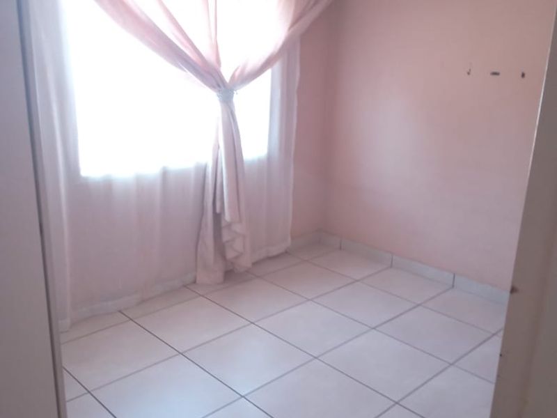 Stunning RDP house to rent in Soshanguve South - Photo 9