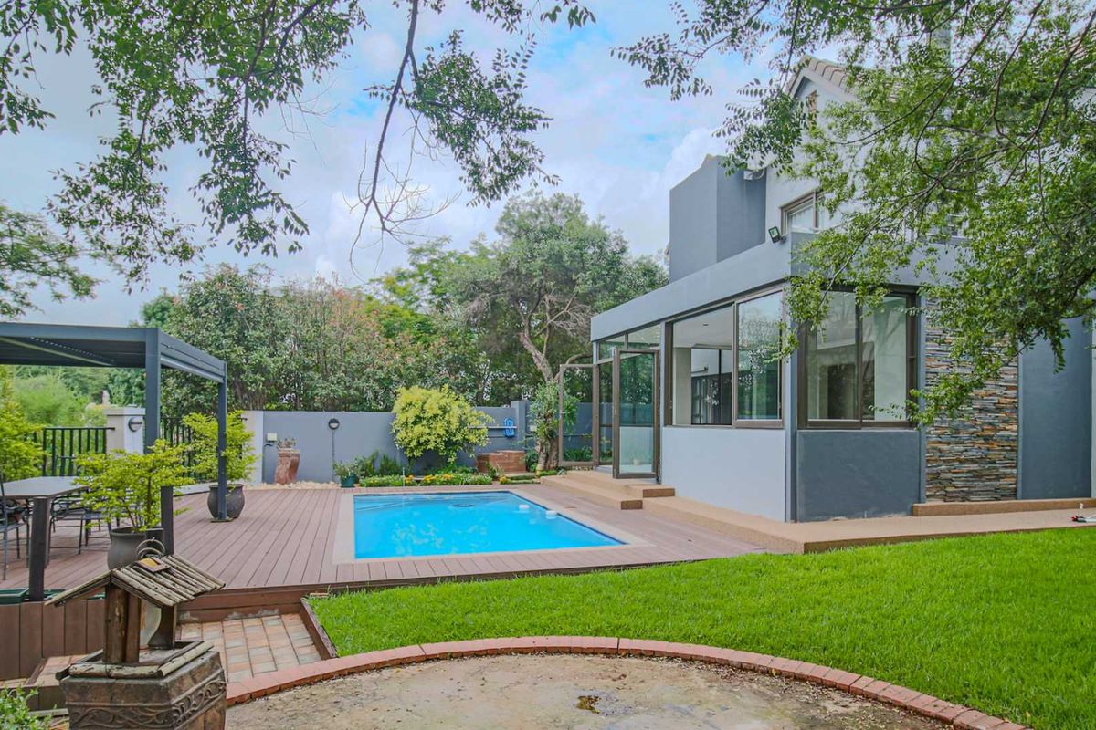 Greenbelt luxury living in Midlands Estate - Photo 5