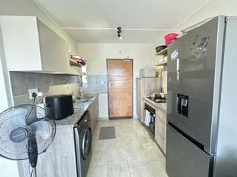 Charming 2-Bedroom Apartment for Sale in Wolmer - Photo 2