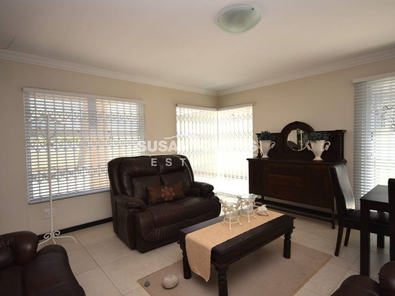 3 BEDROOM HOUSE IN EXTENSION 15 IS FOR SALE - Photo 9