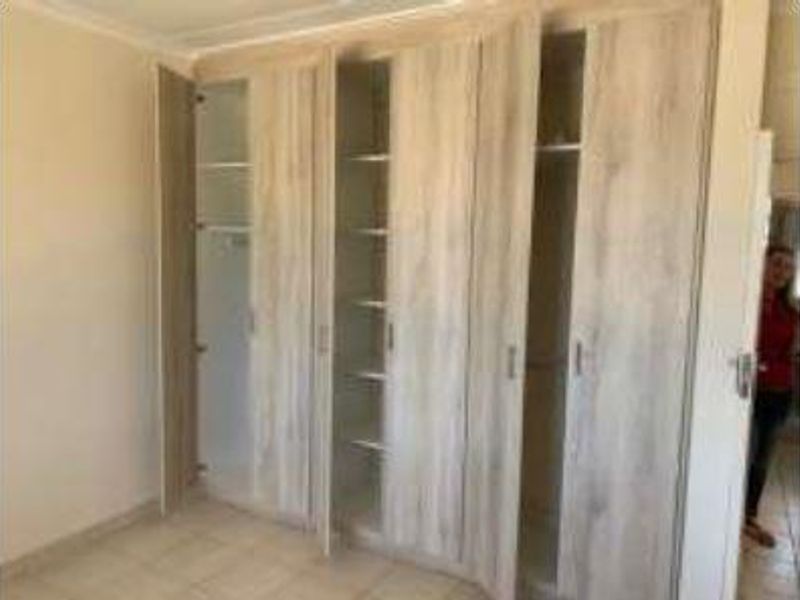 FLAT FOR SALE - PIONIERS PARK - Photo 5