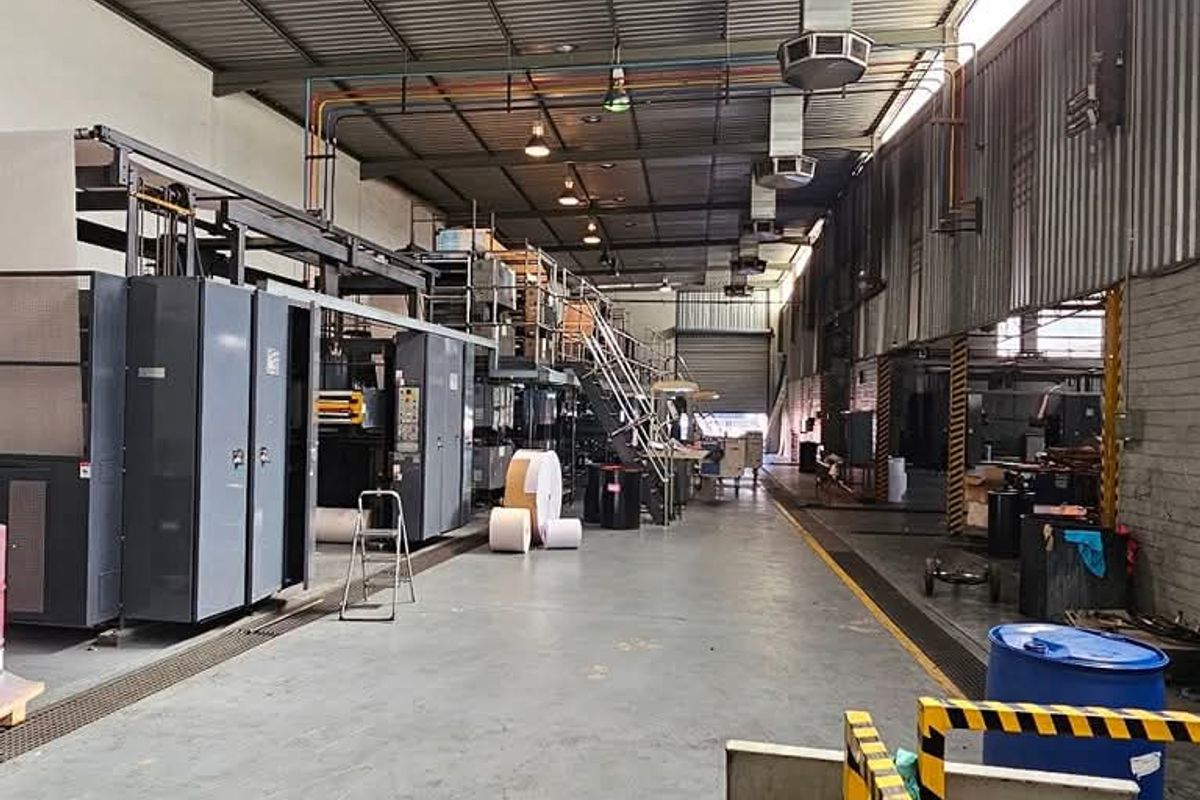 FOR SALE - WAREHOUSE - LAFRENZ INDUSTRIAL AREA - Photo 5