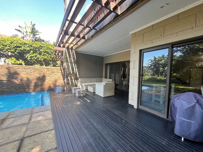 Luxurious 4-Bedroom Modern Duplex Townhouse in Zimbali - Photo 5