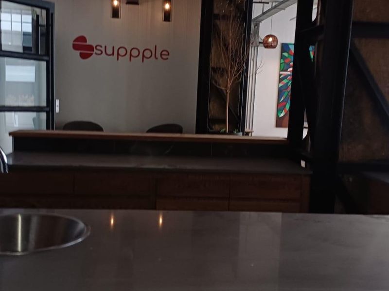 Office TO LET | First Floor Commercial Space - Photo 7