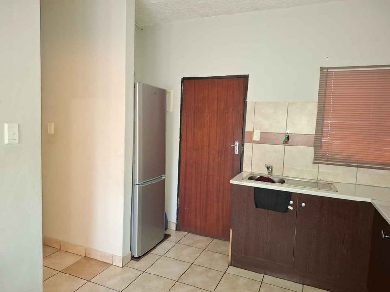 1 Bedroom apartment to rent in Kempton Park - Photo 2