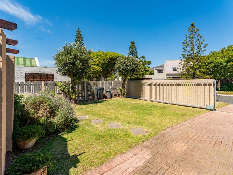 Home is where the heart is—and this one’s got plenty of it. - Photo 3