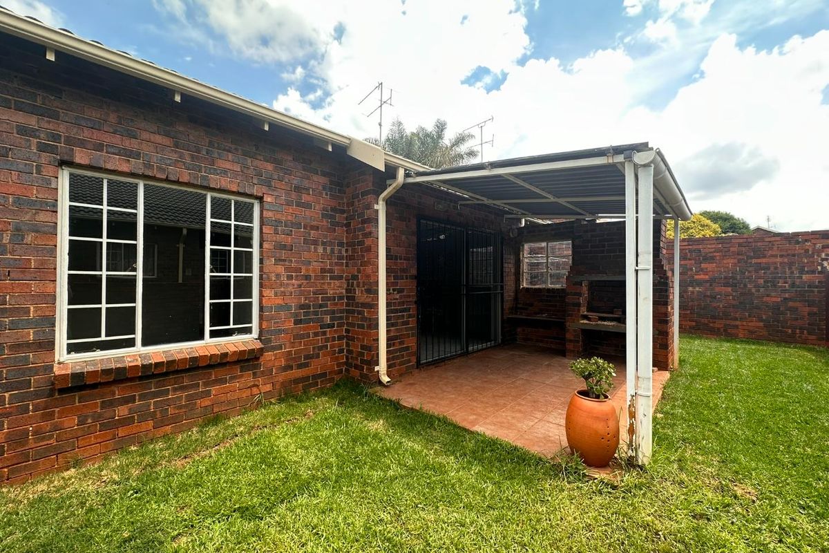The Perfect First Home or Investment Opportunity - Photo 2