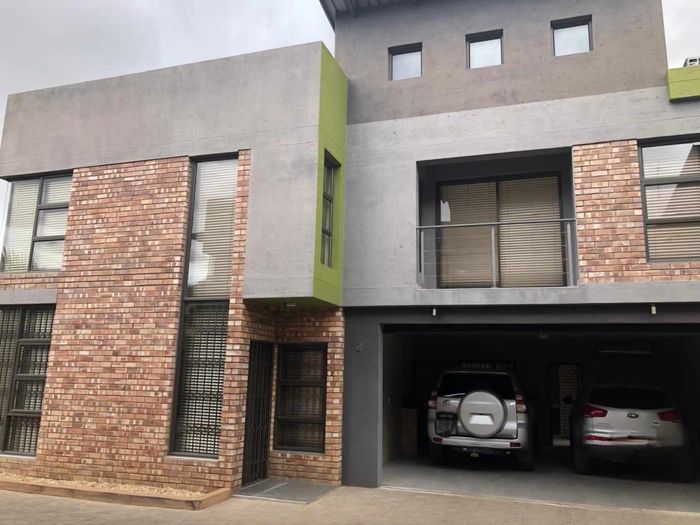 Property #2564155, Townhouse Rental Monthly in Klein Windhoek