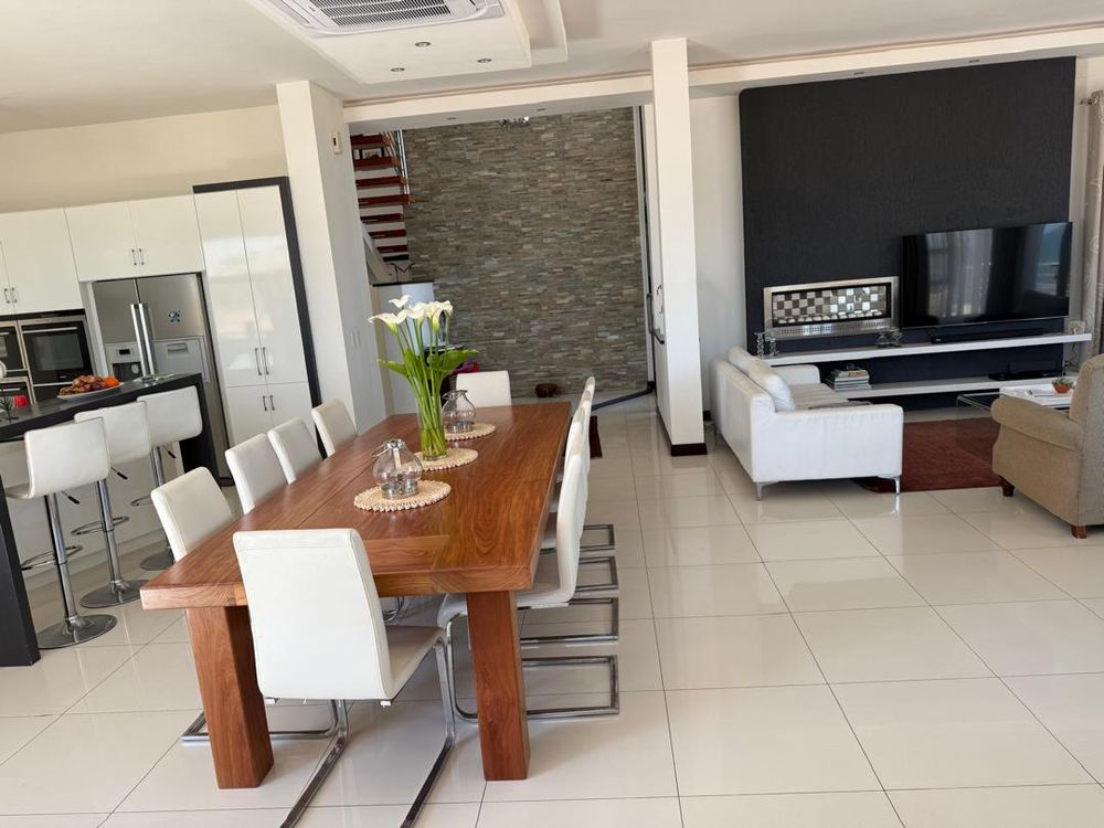 Open plan dining area