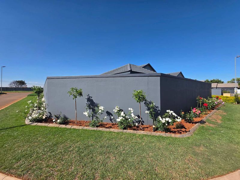 Secure Country Estate Living – Modern 3-Bedroom Homes from R2 067 720 - Photo 3