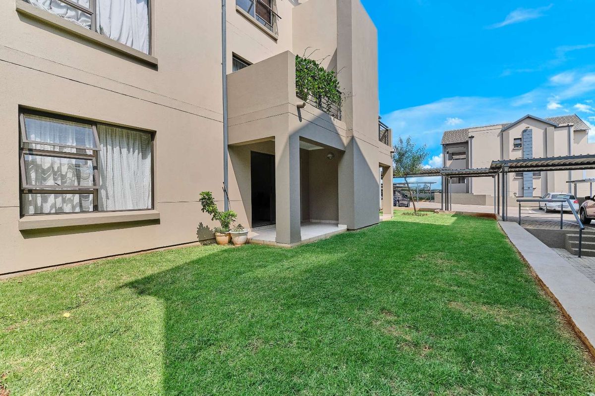 Experience Affordable Luxury Living - Photo 2