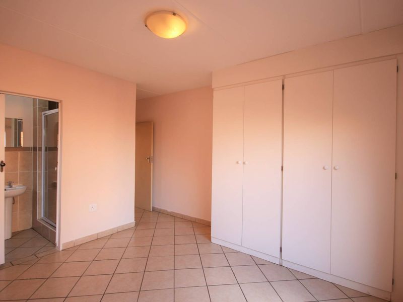 Loadshedding free area! - Photo 9