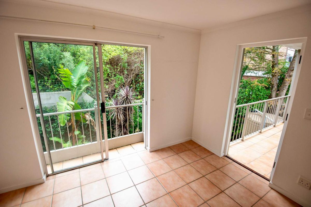 2-Bedroom Apartment in Leeuwendal Complex - Photo 4