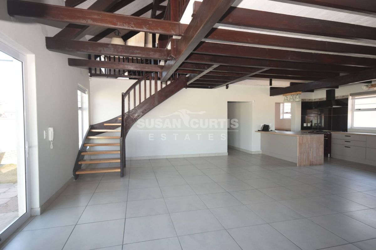 Spaciouse family house with a flat and washroom - Photo 4