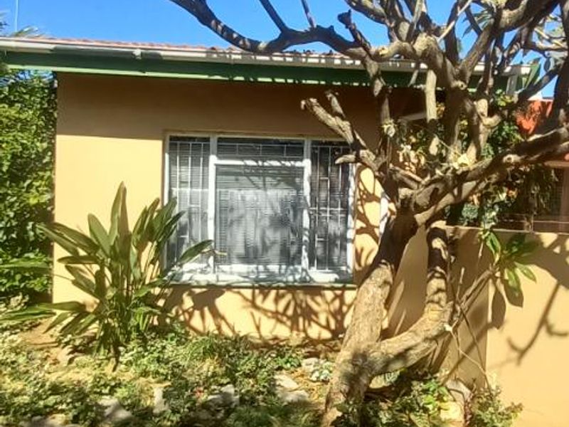 Retirement Village One Bedroom for Sale - Photo 2