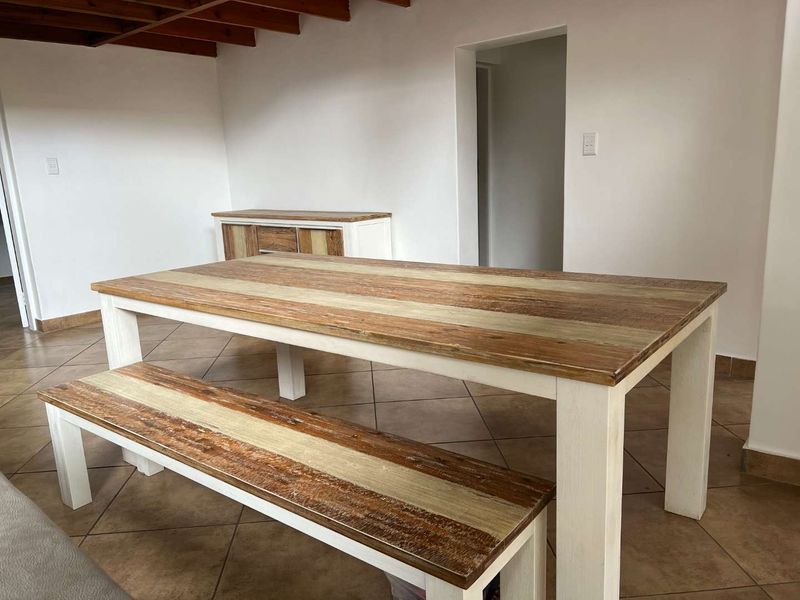 GENEROUS LIVING SPACE AND CHARM - FURNISHED - Photo 3