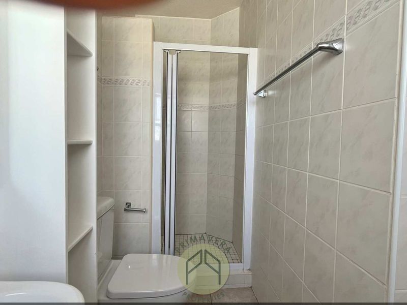 Little gem next to the waves - Photo 7