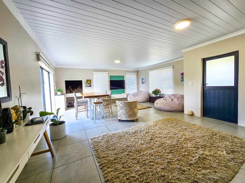Charming family home for sale in Stilbaai-Wes. - Photo 5
