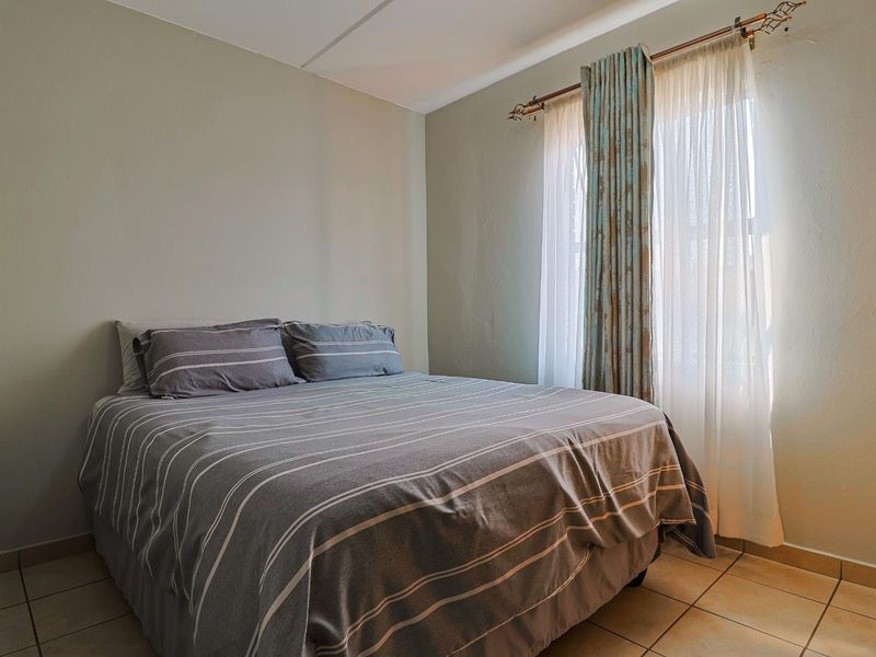 Embrace City Life: Modern, Secure, Convenient - Photo 7